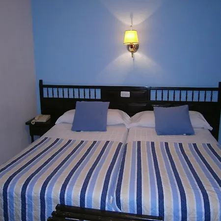 Гостевой дом Hostal Residencia Avenida