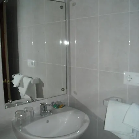 Гостевой дом Hostal Residencia Avenida